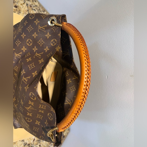 authentic LOUIS VUITTON Monogram Artsy - Picture 4 of 11